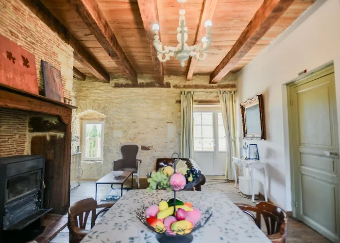 Lavende Tatil Evi Dégagnac